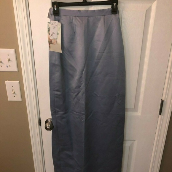ALFRED‎ ANGELO SATIN SKIRT SZ 4 MSKT-F CORNFLOWER - Picture 1 of 5